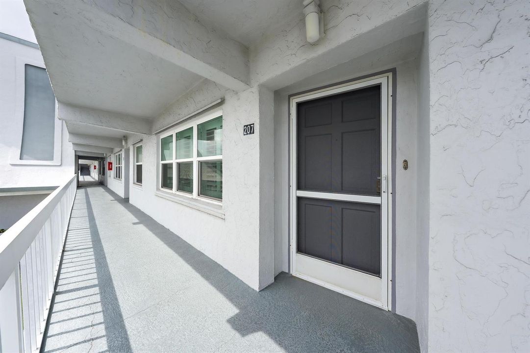 155 Yacht Club Dr 207-18