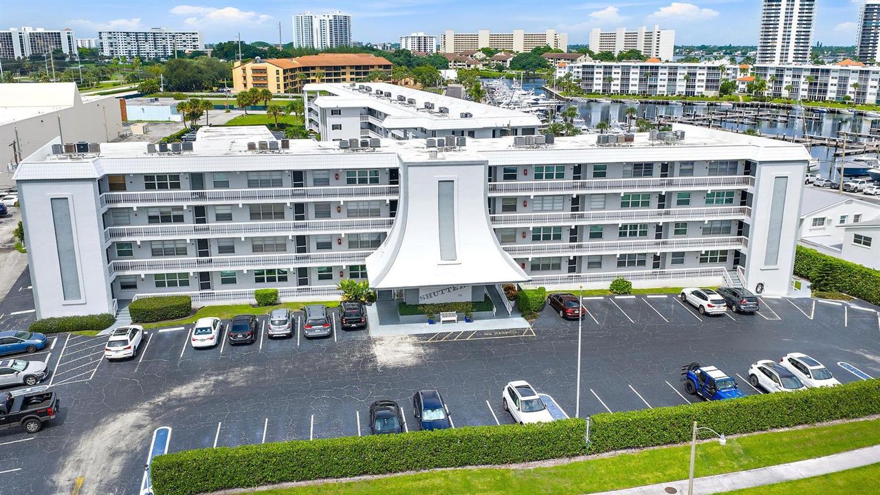 155 Yacht Club Dr 207-21