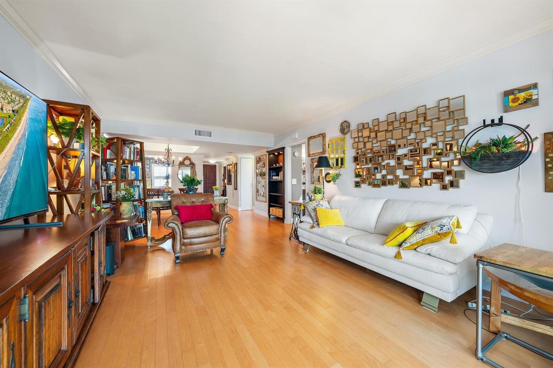 155 Yacht Club Dr 207-10