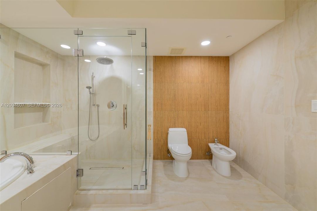 En Renta: $8,000 (3 camas, 3 baños, 1841 Pies cuadrados)