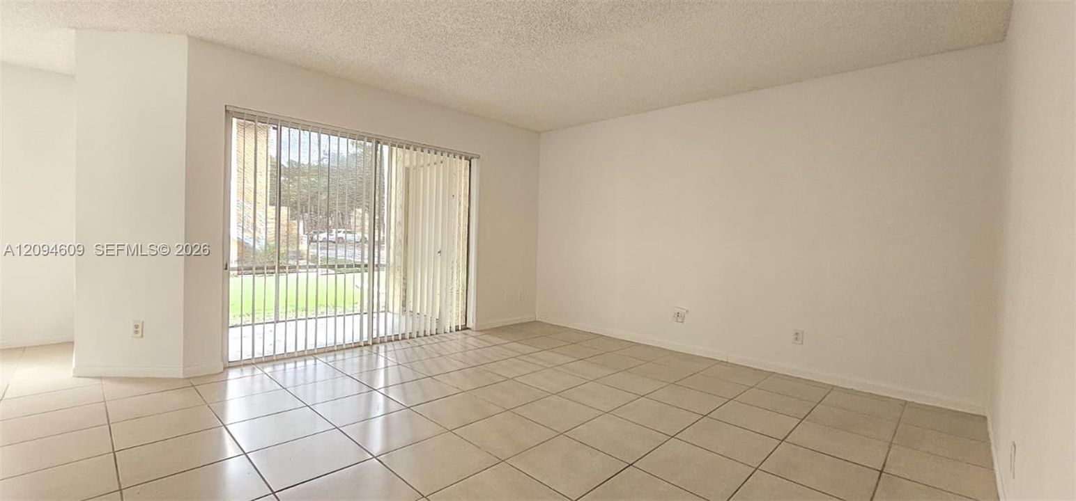 В аренду: $1,650 (1 спален, 1 ванн, 816 Квадратных фут)