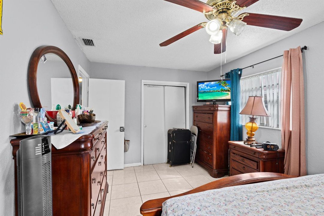 26-web-or-mls-A7408431