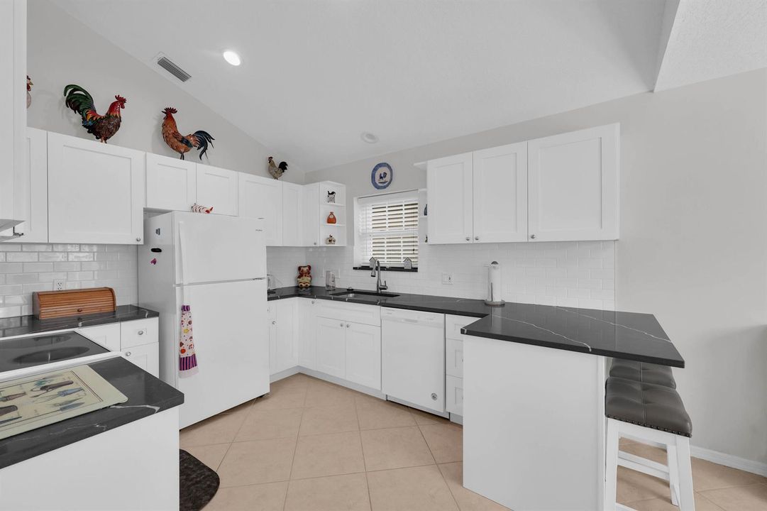 4348 Hopetown
