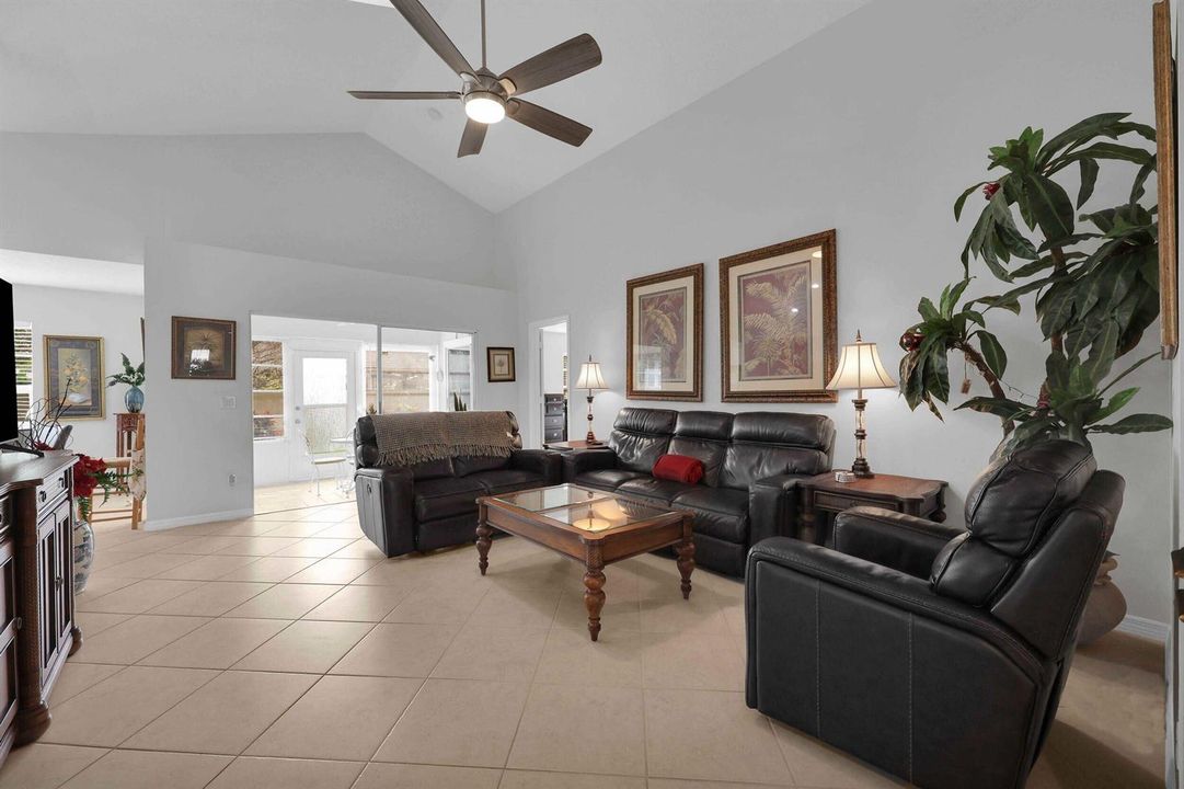 4348 Hopetown
