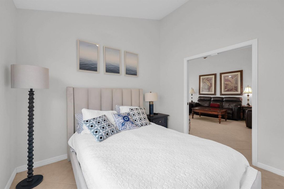 4348 Hopetown