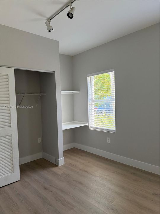 For Rent: $2,100 (2 beds, 1 baths, 650 Square Feet)