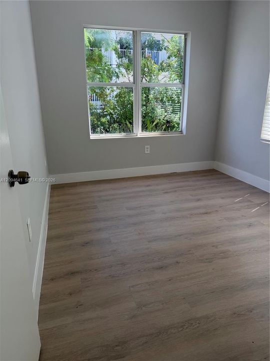 For Rent: $2,100 (2 beds, 1 baths, 650 Square Feet)