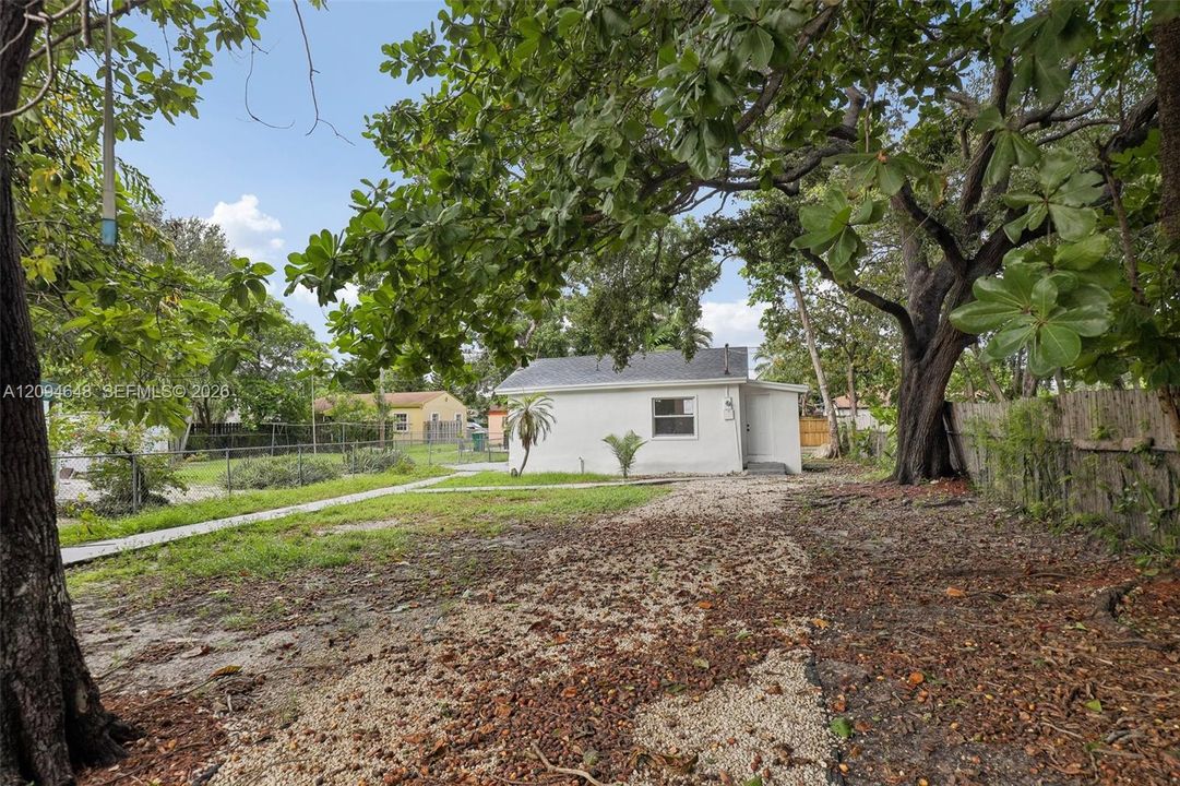 En Venta: $475,000 (2 camas, 1 baños, 576 Pies cuadrados)