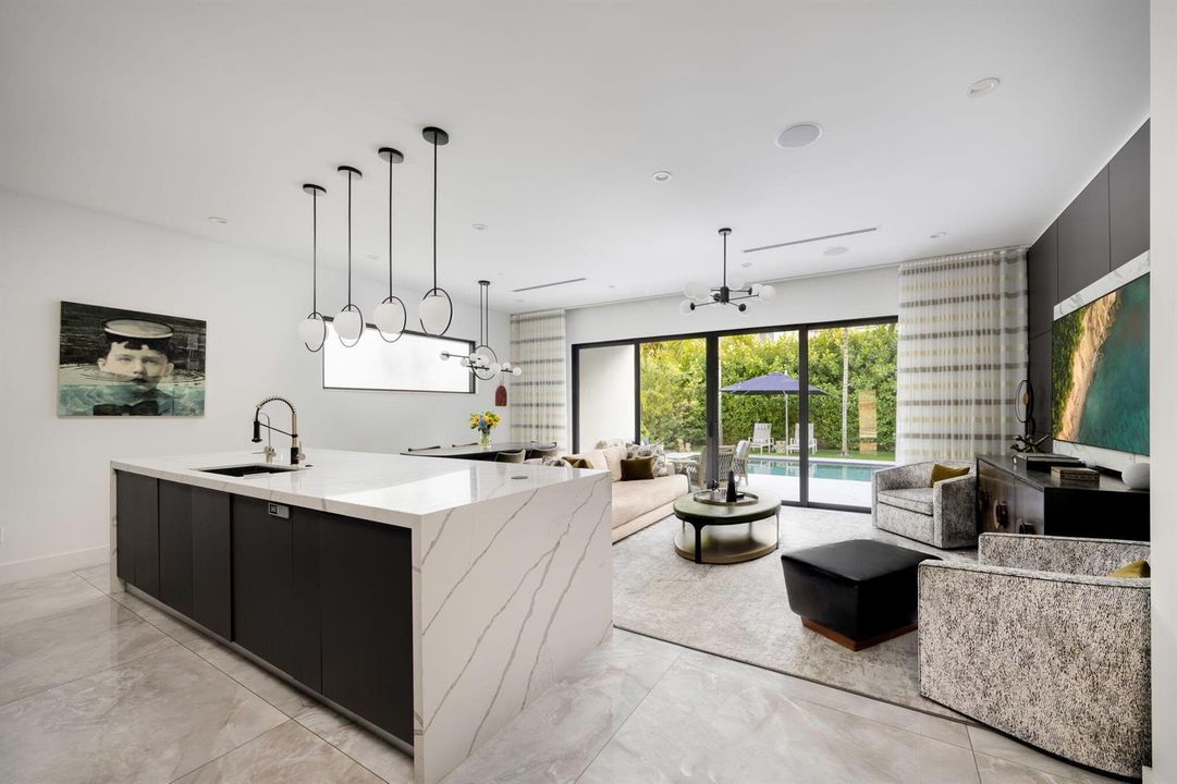 Kitchen Great Room made for entertaining