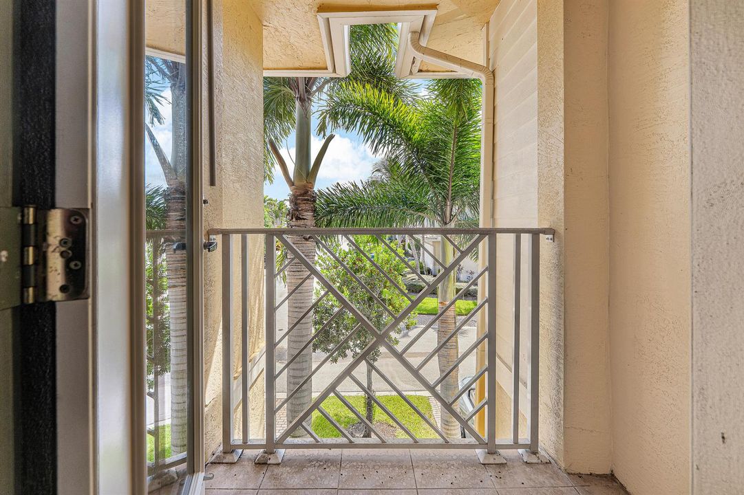 027-7217OxfordCourt-PalmBeachGardens-FL-