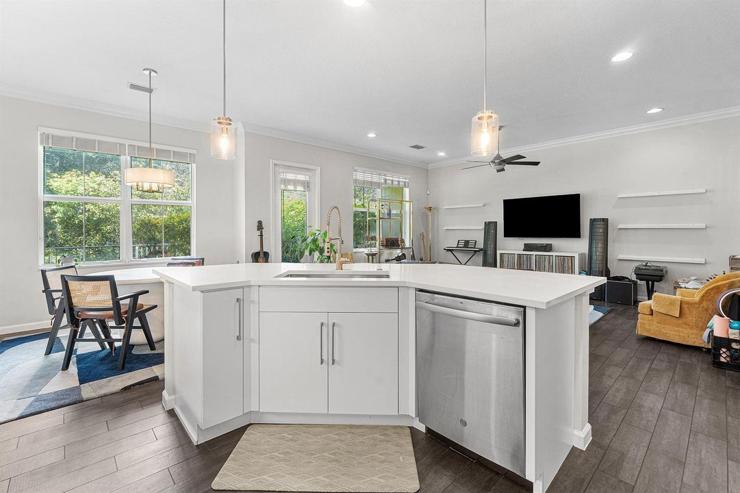 009-7217OxfordCourt-PalmBeachGardens-FL-