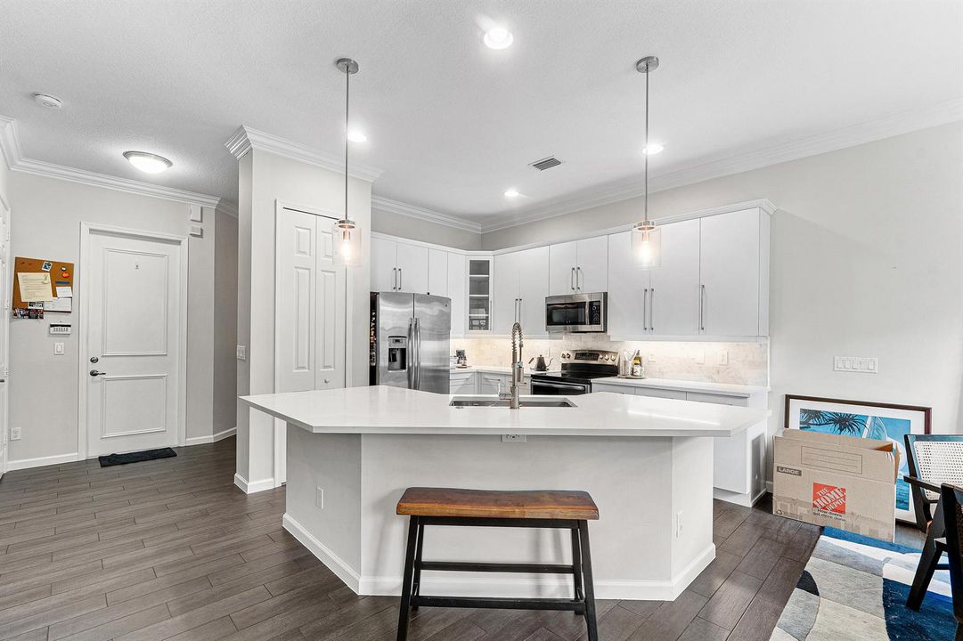 008-7217OxfordCourt-PalmBeachGardens-FL-