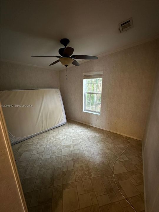 For Rent: $2,165 (2 beds, 2 baths, 896 Square Feet)