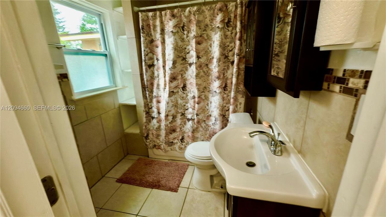 В аренду: $1,400 (1 спален, 1 ванн, 962 Квадратных фут)