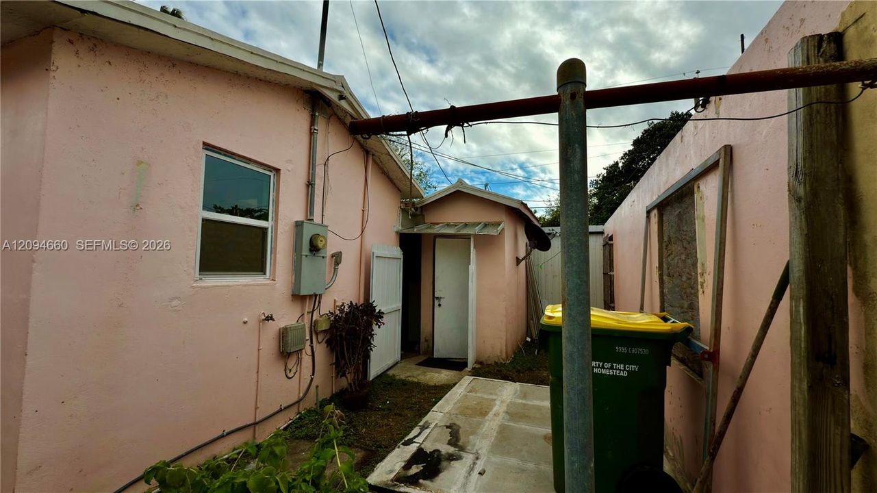 В аренду: $1,400 (1 спален, 1 ванн, 962 Квадратных фут)
