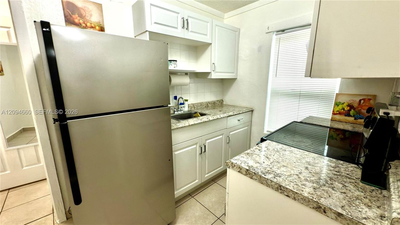 В аренду: $1,400 (1 спален, 1 ванн, 962 Квадратных фут)