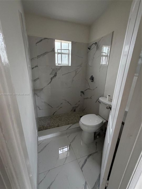 В аренду: $2,500 (3 спален, 1 ванн, 882 Квадратных фут)