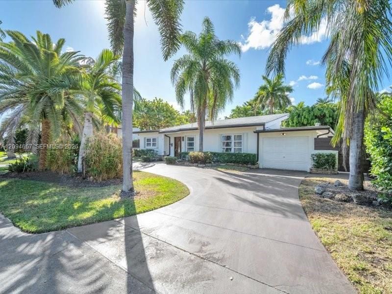 En Venta: $1,799,000 (3 camas, 3 baños, 2352 Pies cuadrados)