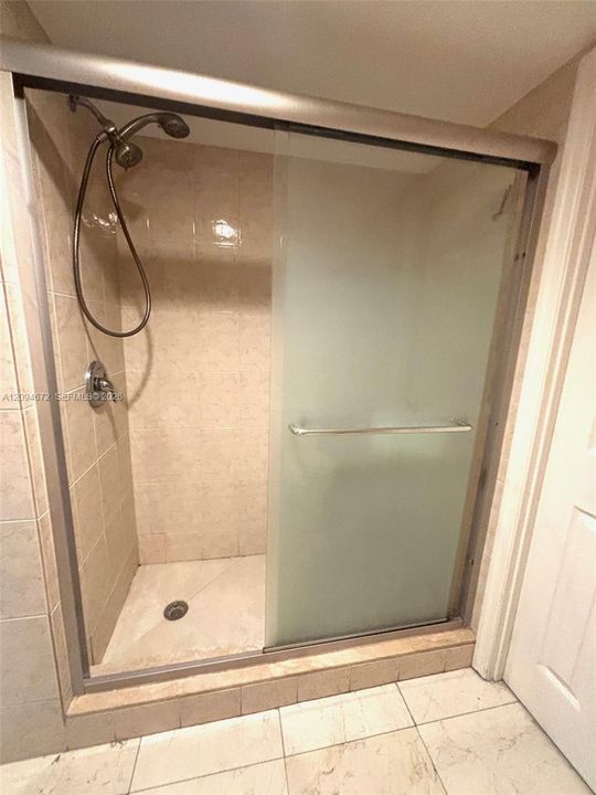 В аренду: $1,899 (1 спален, 1 ванн, 672 Квадратных фут)