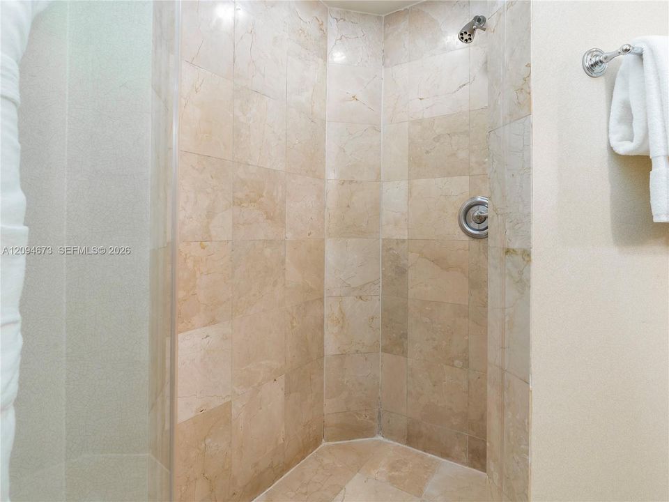 На продажу: $225,000 (0 спален, 1 ванн, 551 Квадратных фут)