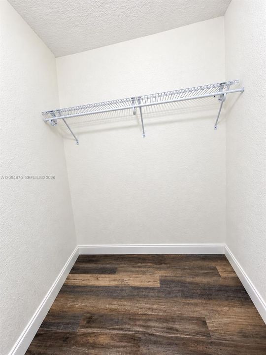 В аренду: $1,800 (1 спален, 1 ванн, 870 Квадратных фут)
