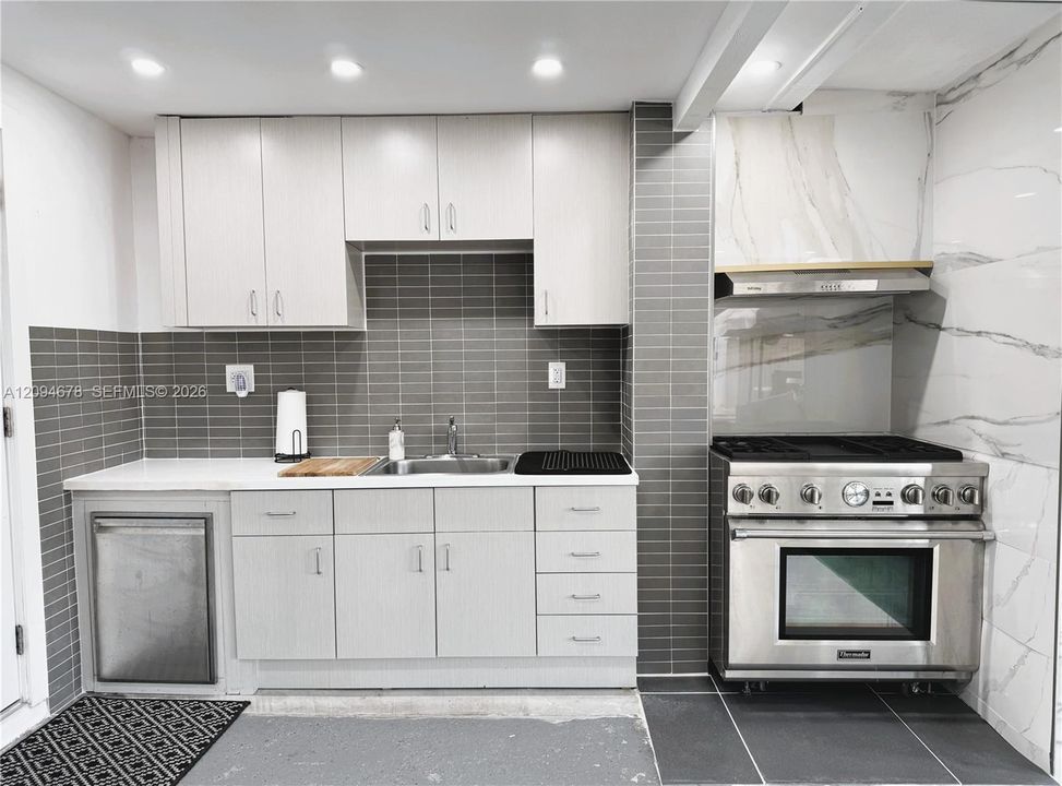 Outdoor kitchen