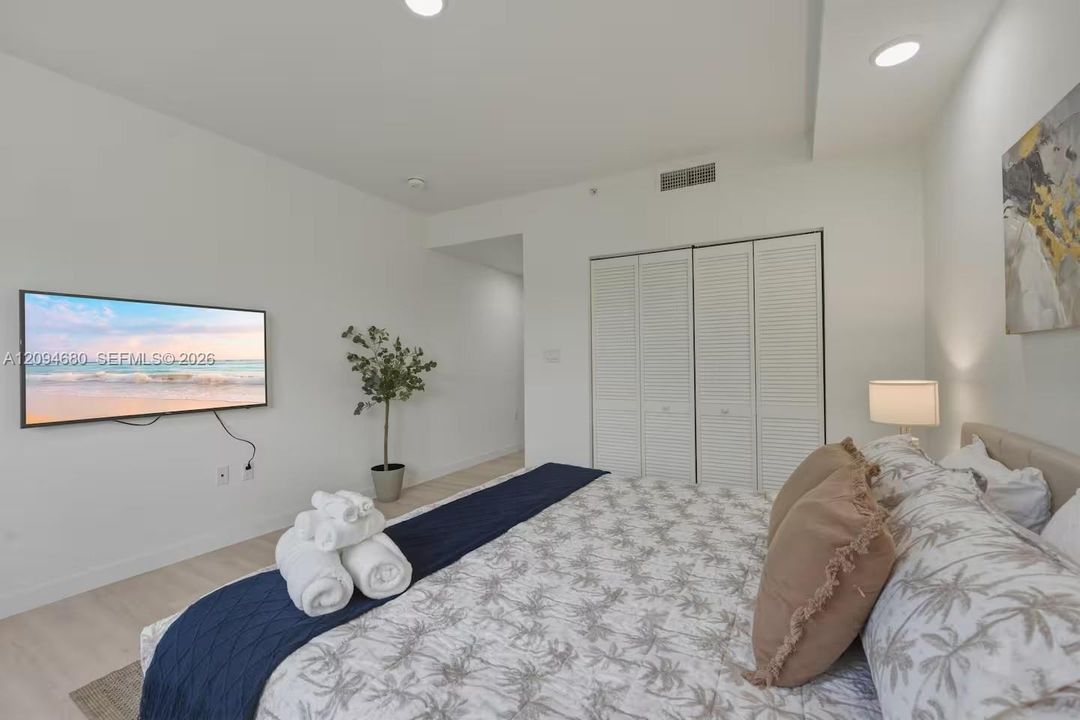 В аренду: $2,800 (1 спален, 1 ванн, 39060 Квадратных фут)