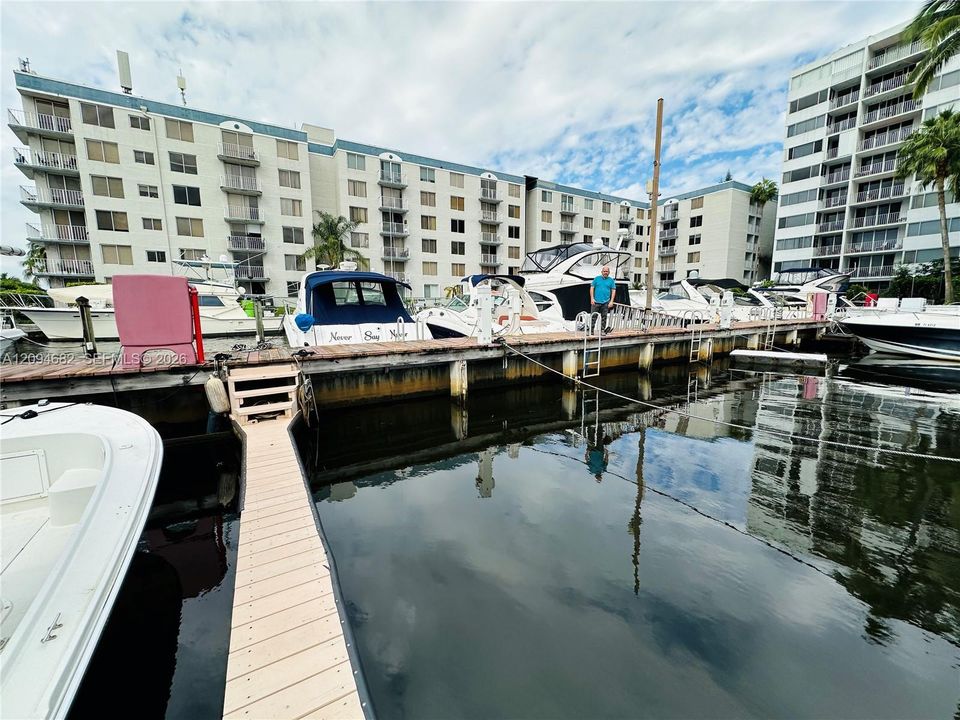 На продажу: $900 (Нет данных)