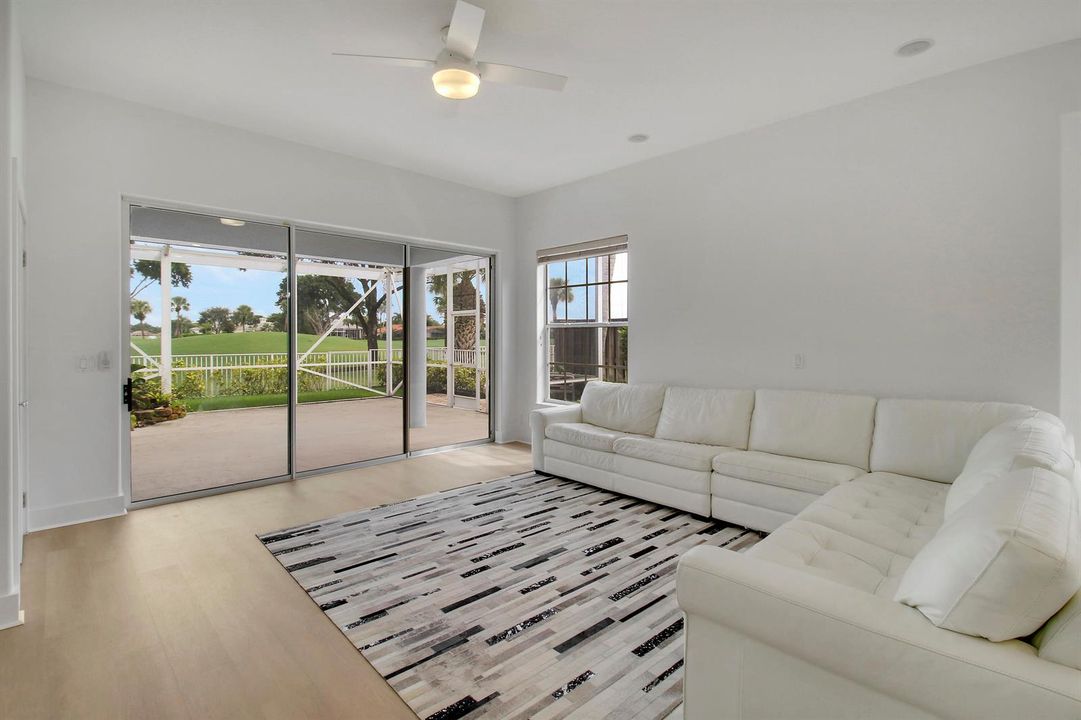 Living Room to Lanai