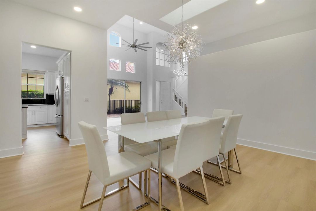 Dining to Family and Kitchen