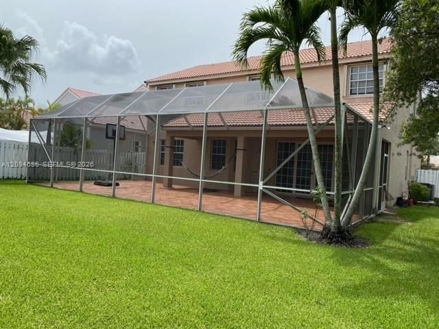 For Rent: $5,100 (4 beds, 2 baths, 2669 Square Feet)