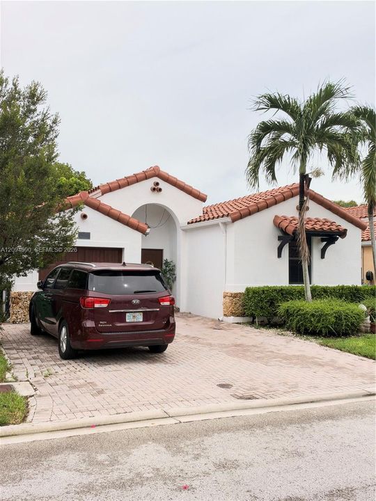 En Venta: $749,000 (3 camas, 2 baños, 1579 Pies cuadrados)