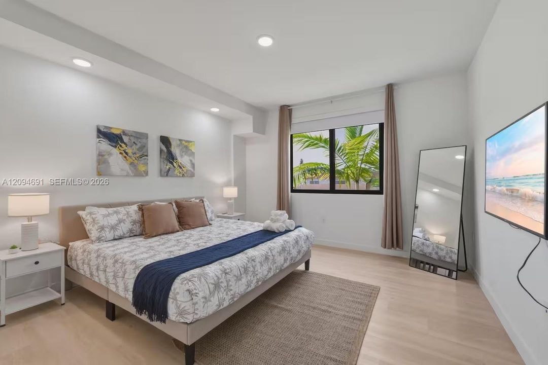 В аренду: $2,800 (1 спален, 1 ванн, 39060 Квадратных фут)