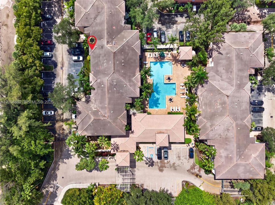 For Sale: $355,000 (2 beds, 2 baths, 1054 Square Feet)