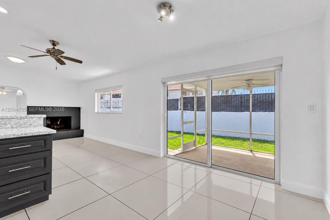 For Sale: $649,990 (2 beds, 2 baths, 1968 Square Feet)