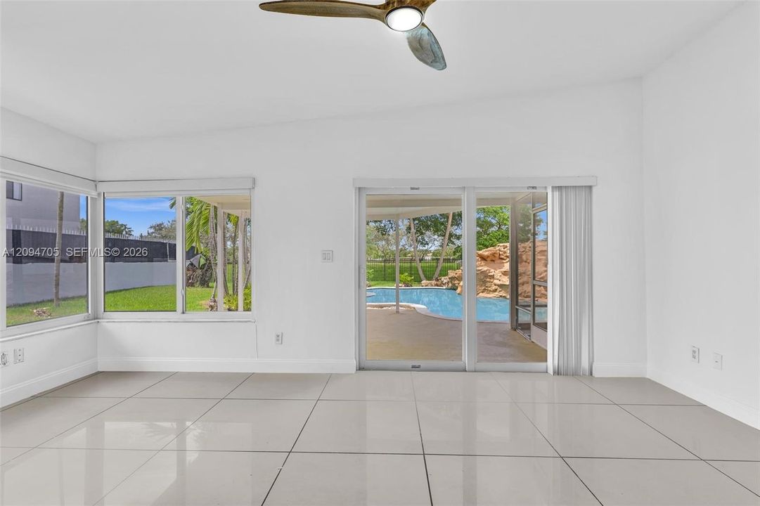 For Sale: $649,990 (2 beds, 2 baths, 1968 Square Feet)