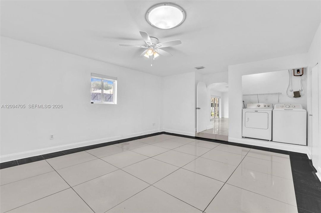For Sale: $649,990 (2 beds, 2 baths, 1968 Square Feet)