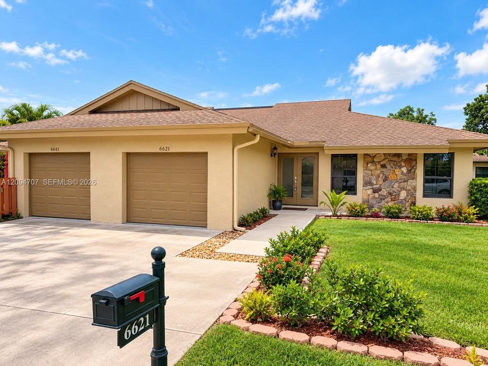 For Sale: $600,000 (3 beds, 2 baths, 1600 Square Feet)