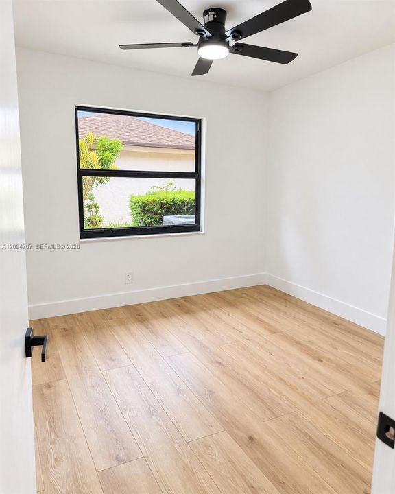 For Sale: $600,000 (3 beds, 2 baths, 1600 Square Feet)