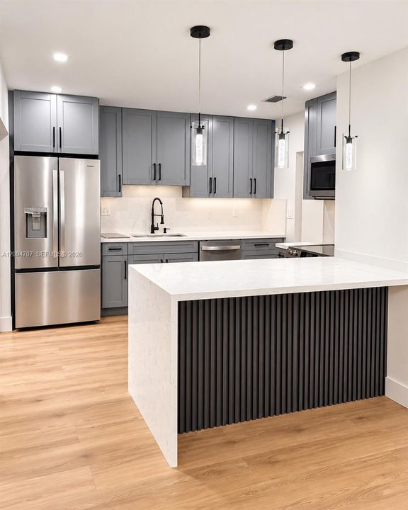 For Sale: $600,000 (3 beds, 2 baths, 1600 Square Feet)