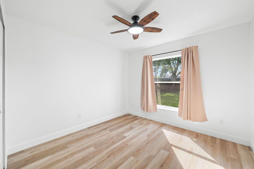 17-web-or-mls-5323 NW Perez Ct - 17