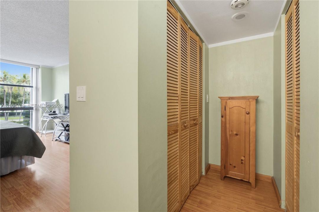 En Venta: $229,000 (2 camas, 2 baños, 996 Pies cuadrados)