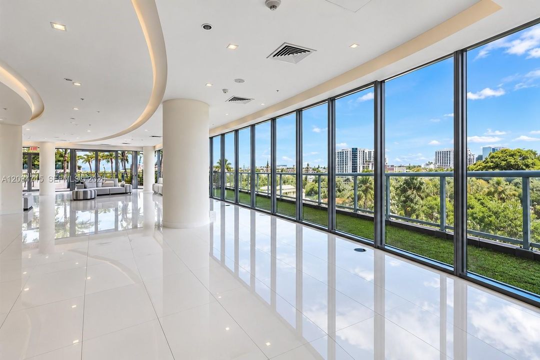 For Sale: $1,495,000 (3 beds, 3 baths, 1870 Square Feet)