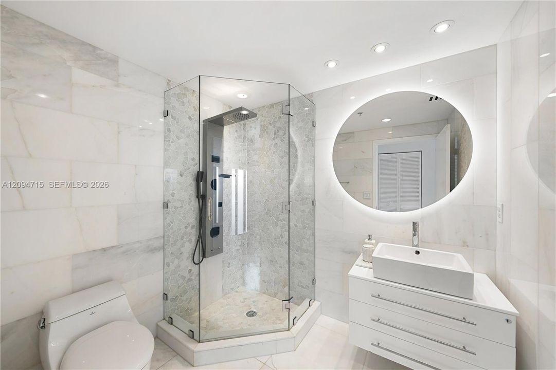 For Sale: $1,495,000 (3 beds, 3 baths, 1870 Square Feet)