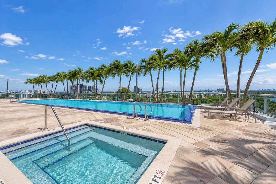For Sale: $1,495,000 (3 beds, 3 baths, 1870 Square Feet)