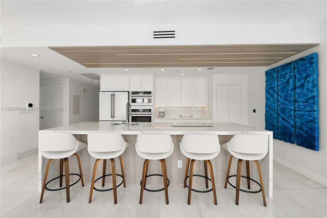 For Sale: $1,495,000 (3 beds, 3 baths, 1870 Square Feet)
