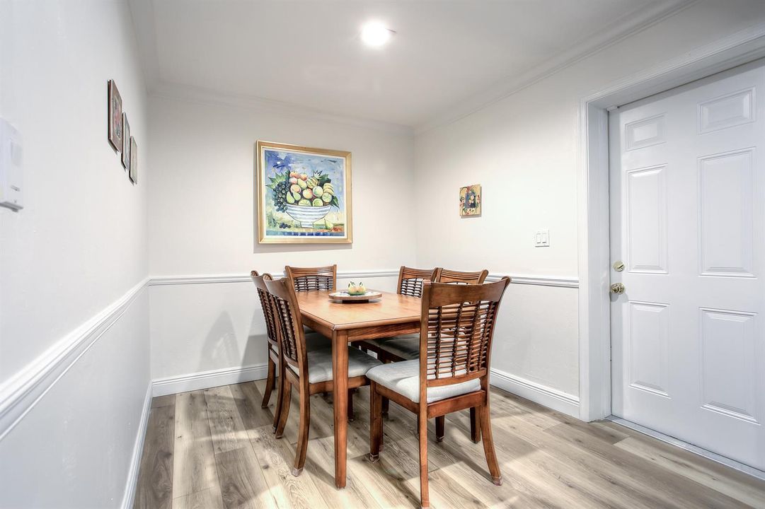 931 NE 23rd Terr-7