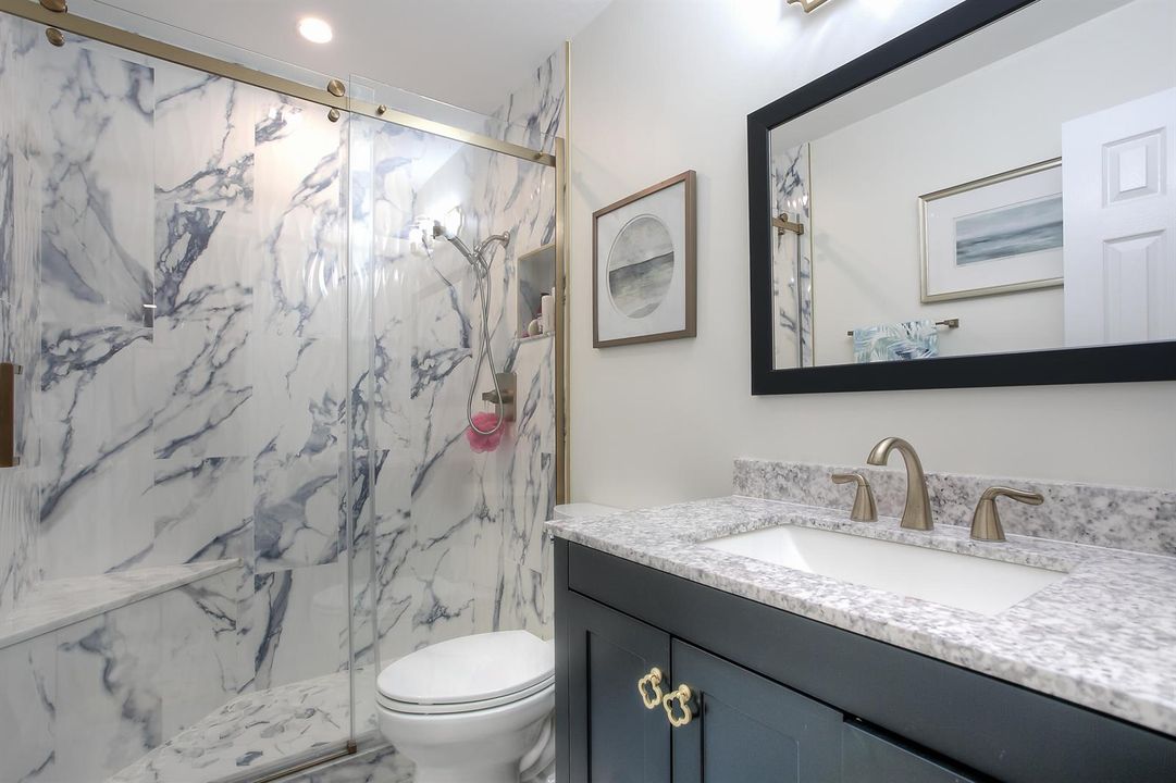 931 NE 23rd Terr-12