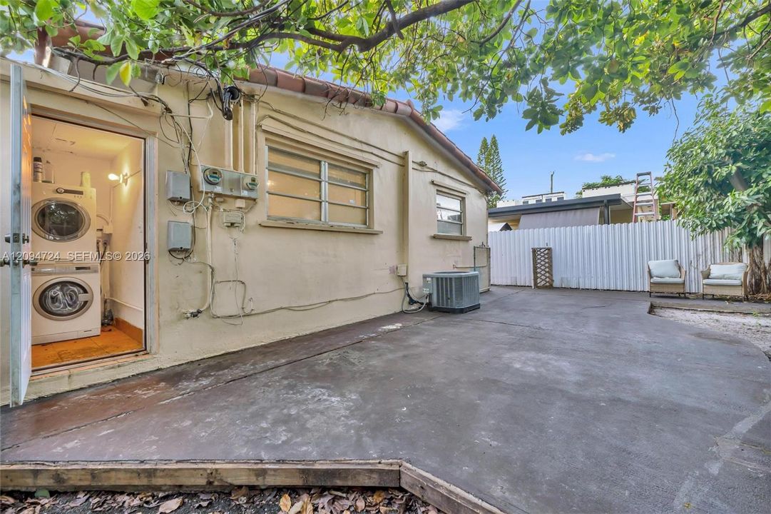 For Sale: $950,000 (0 beds, 0 baths, 2198 Square Feet)