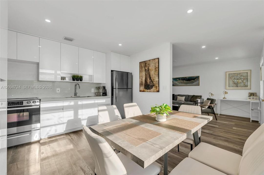 For Sale: $950,000 (0 beds, 0 baths, 2198 Square Feet)